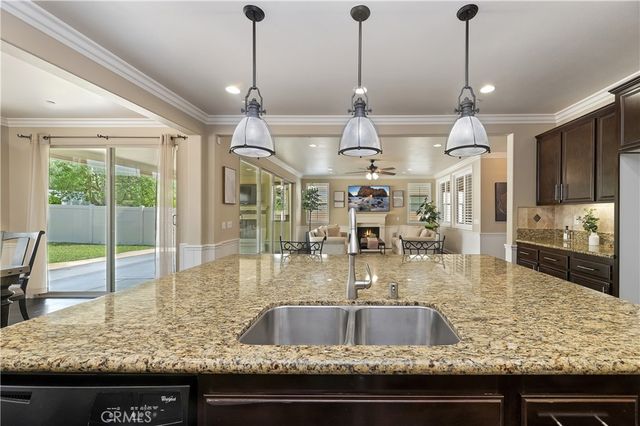 39156 Clydesdale Circle, Temecula, CA 92591