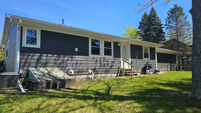 1990 Huntington Circle, Gladwin, MI 48624