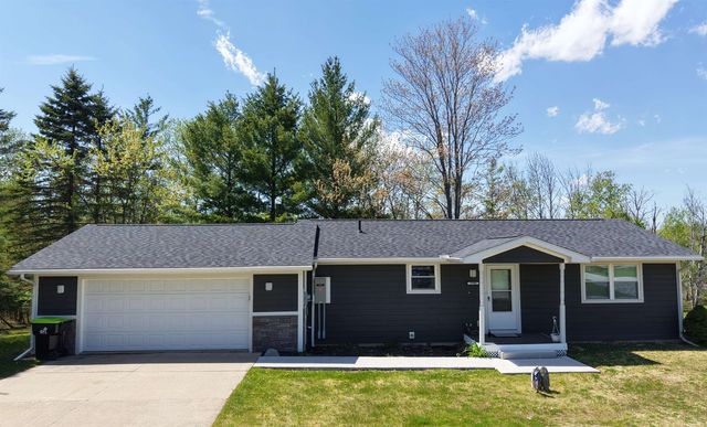 1990 Huntington Circle, Gladwin, MI 48624