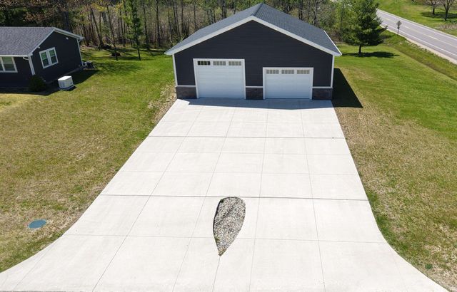 1990 Huntington Circle, Gladwin, MI 48624