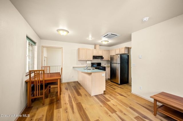 6137 Dallas LN, Bonners Ferry, ID 83805