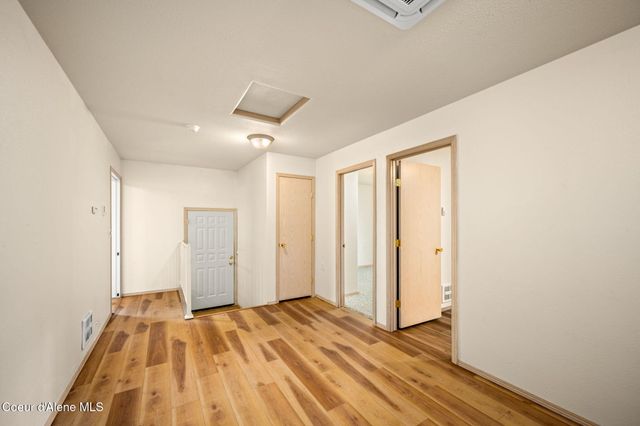 6137 Dallas LN, Bonners Ferry, ID 83805