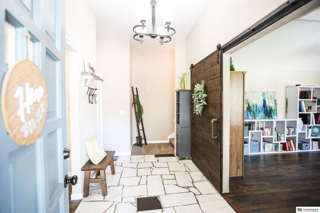 601 N Martin Drive, Bellevue, NE 68005