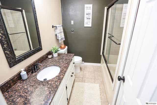 601 N Martin Drive, Bellevue, NE 68005