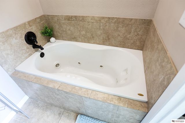 601 N Martin Drive, Bellevue, NE 68005