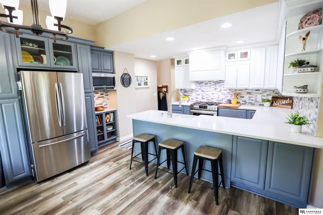 601 N Martin Drive, Bellevue, NE 68005