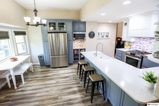 601 N Martin Drive, Bellevue, NE 68005