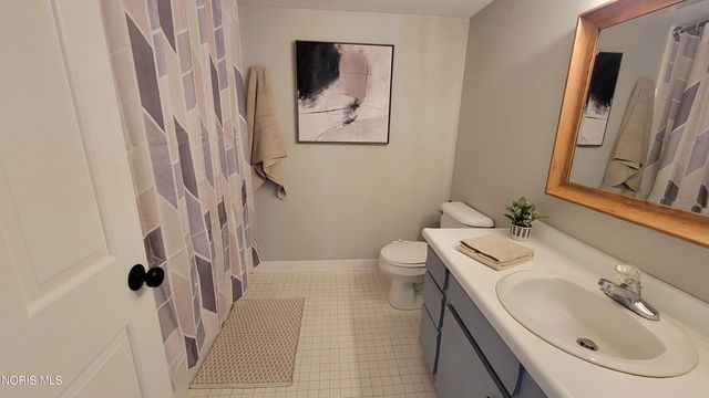 6562 Woodhall Drive, 4, Sylvania, OH 43560