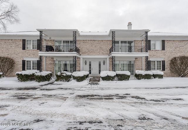 6562 Woodhall Drive, 4, Sylvania, OH 43560
