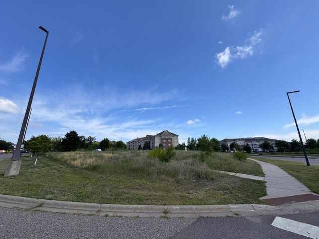 17226 Twin Lakes Rd, Elk River, MN 55330