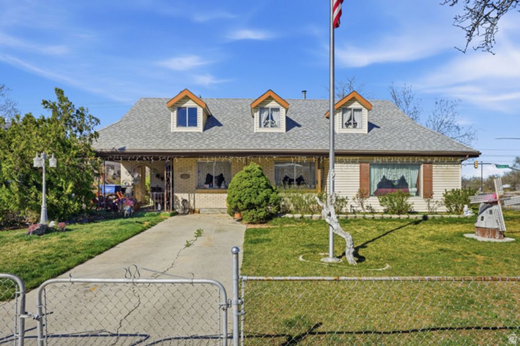 10106 S PEONY WAY, Sandy, UT 84094