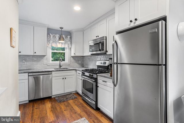 142 OTIS AVE, Tuckerton, NJ 08087