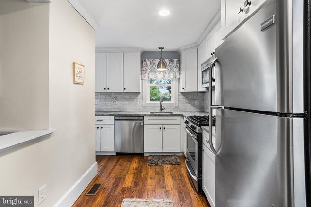 142 OTIS AVE, Tuckerton, NJ 08087