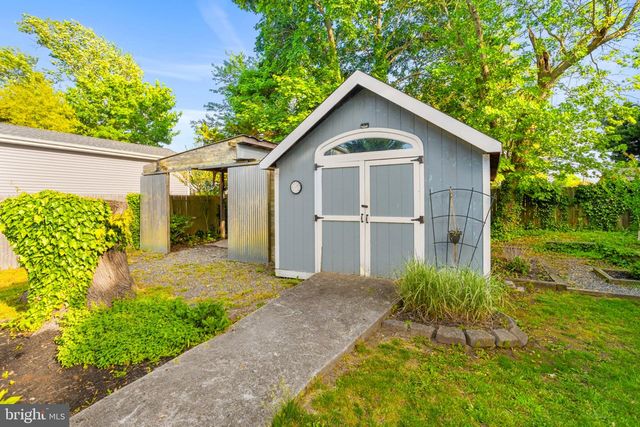 142 OTIS AVE, Tuckerton, NJ 08087