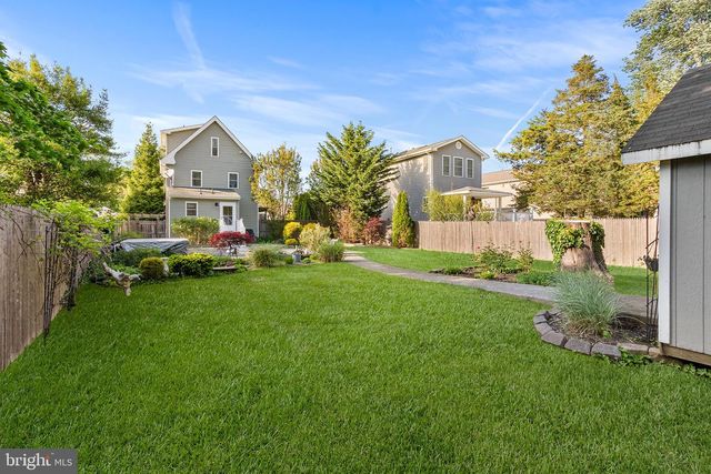 142 OTIS AVE, Tuckerton, NJ 08087