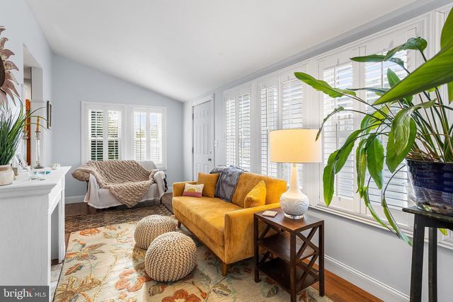142 OTIS AVE, Tuckerton, NJ 08087
