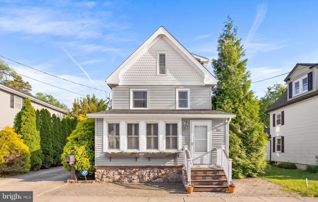 142 OTIS AVE, Tuckerton, NJ 08087
