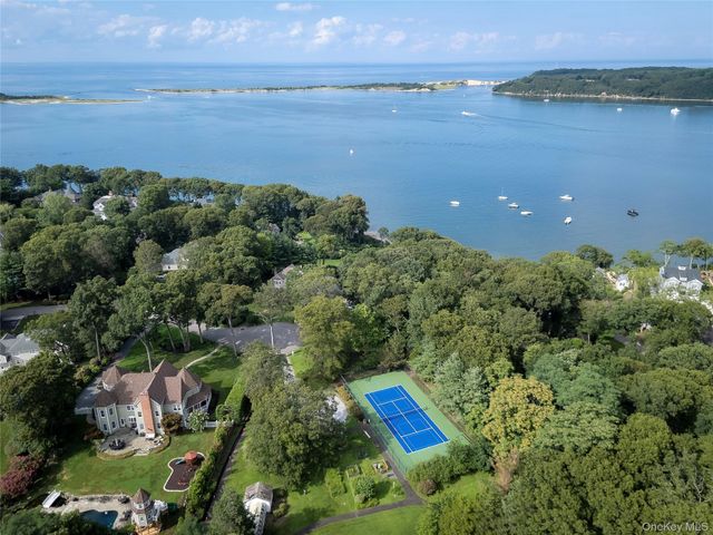 44 Chestnut Avenue, Setauket, NY 11733