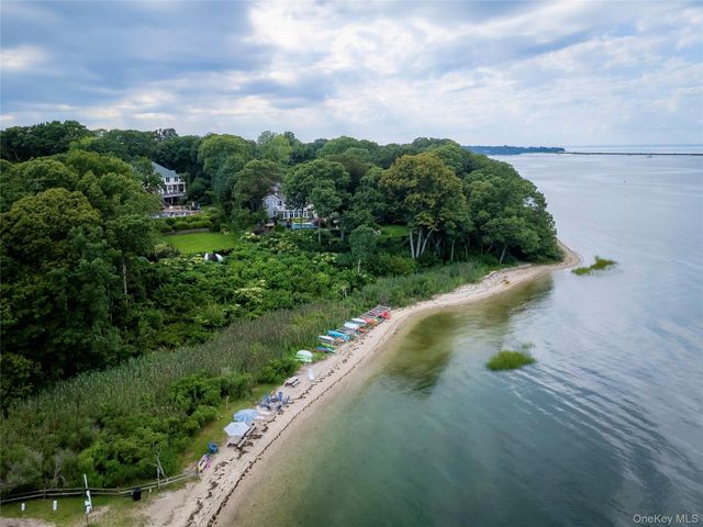 44 Chestnut Avenue, Setauket, NY 11733