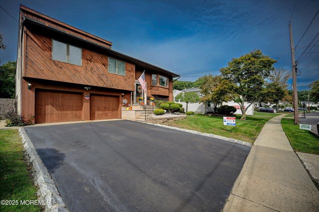 22 Dumas Road, Old Bridge, NJ 08857
