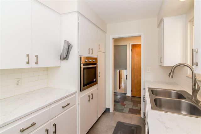 1455 Chalmers Drive, Ann Arbor, MI 48104