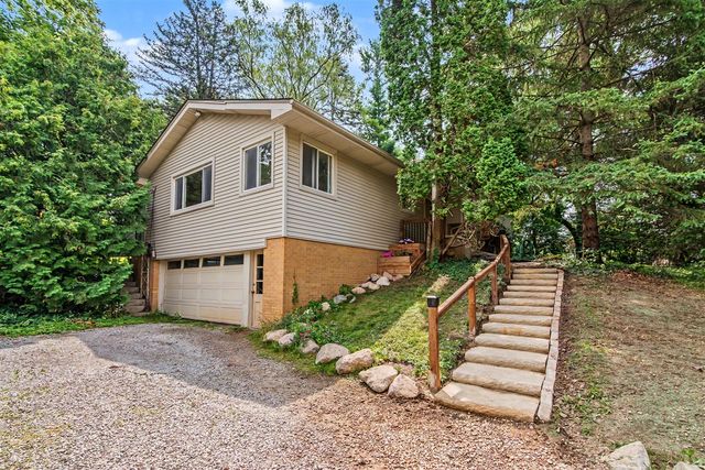 1455 Chalmers Drive, Ann Arbor, MI 48104