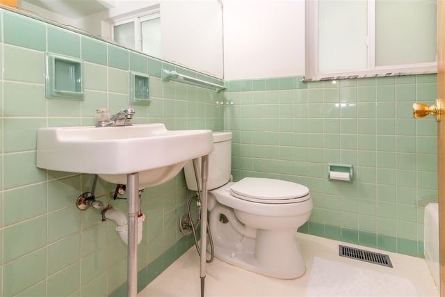 1455 Chalmers Drive, Ann Arbor, MI 48104