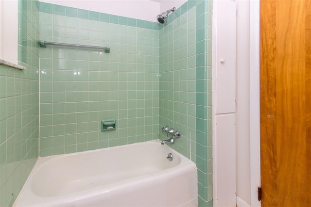 1455 Chalmers Drive, Ann Arbor, MI 48104