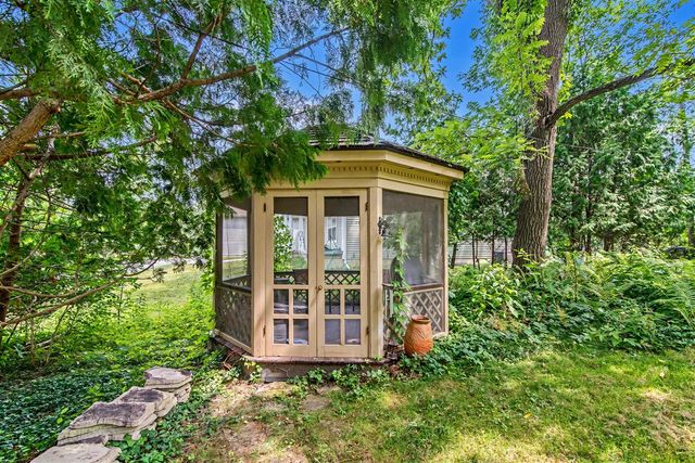 1455 Chalmers Drive, Ann Arbor, MI 48104