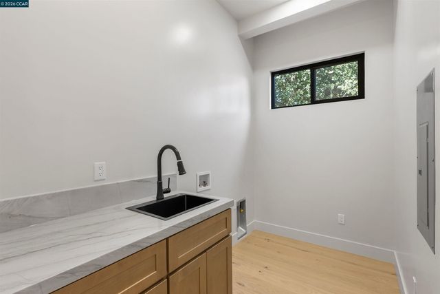 3194 Surmont Dr, Lafayette, CA 94549