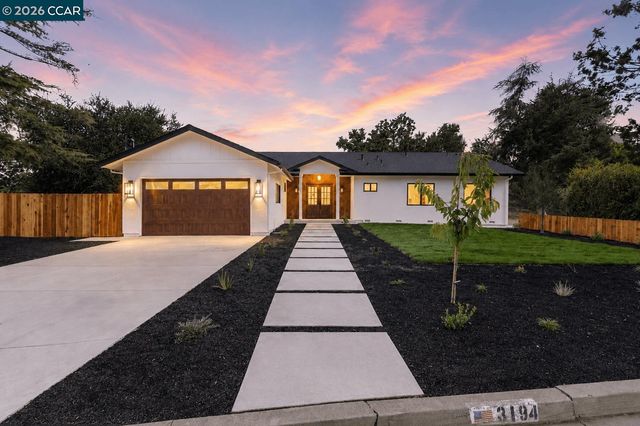 3194 Surmont Dr, Lafayette, CA 94549
