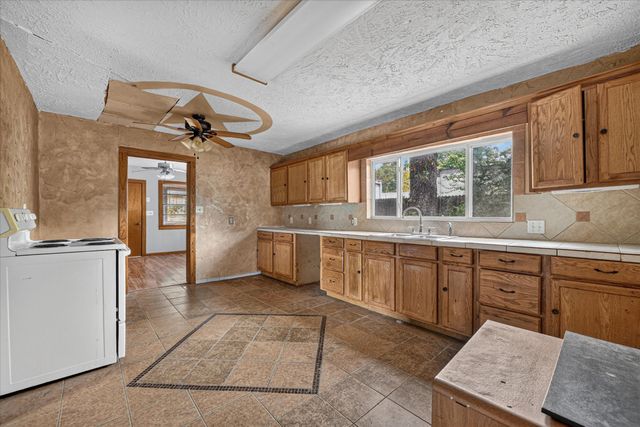 3009 Caddo Trail, Lake Worth, TX 76135