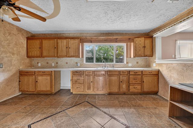 3009 Caddo Trail, Lake Worth, TX 76135