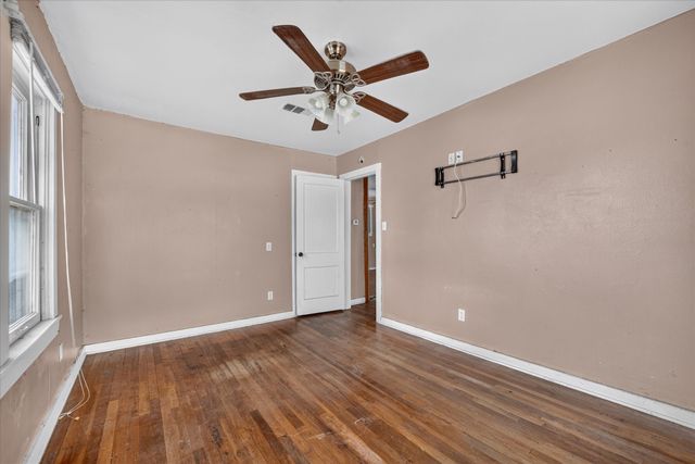 3009 Caddo Trail, Lake Worth, TX 76135