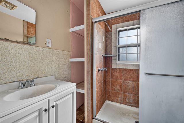 3009 Caddo Trail, Lake Worth, TX 76135