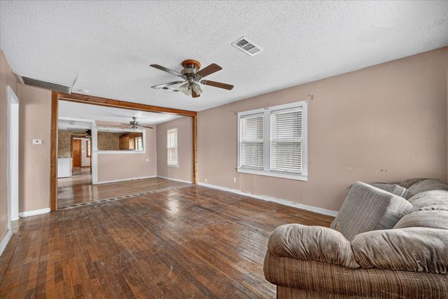 3009 Caddo Trail, Lake Worth, TX 76135