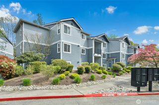 250 NW Dogwood Street #C201, Issaquah, WA 98027