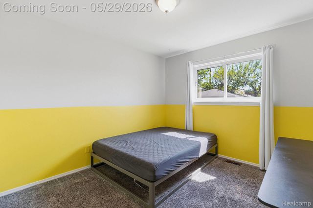 27904 Glenwood Street, St. Clair Shores, MI 48081