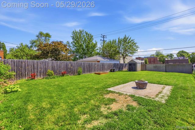 27904 Glenwood Street, St. Clair Shores, MI 48081