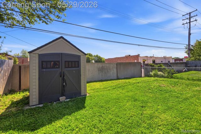 27904 Glenwood Street, St. Clair Shores, MI 48081