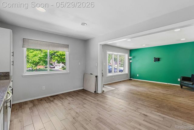 27904 Glenwood Street, St. Clair Shores, MI 48081