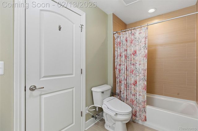 30158 Rosemond Court, Franklin Village, MI 48025