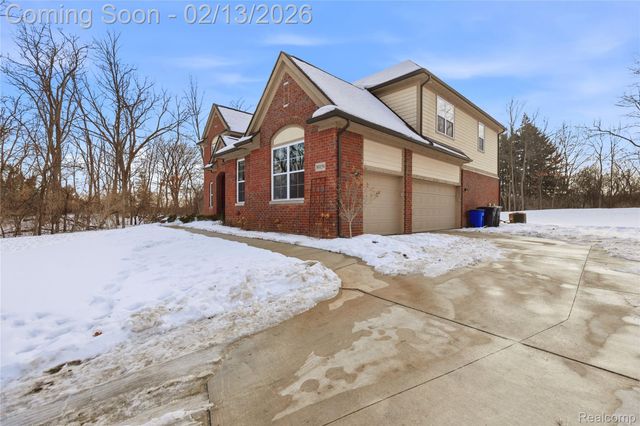 30158 Rosemond Court, Franklin Village, MI 48025