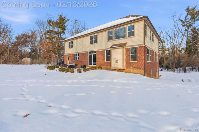 30158 Rosemond Court, Franklin Village, MI 48025