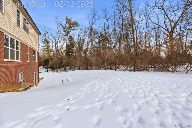 30158 Rosemond Court, Franklin Village, MI 48025