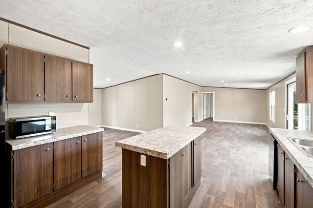 7285 Oak Springs Rd, Nunnelly, TN 37137