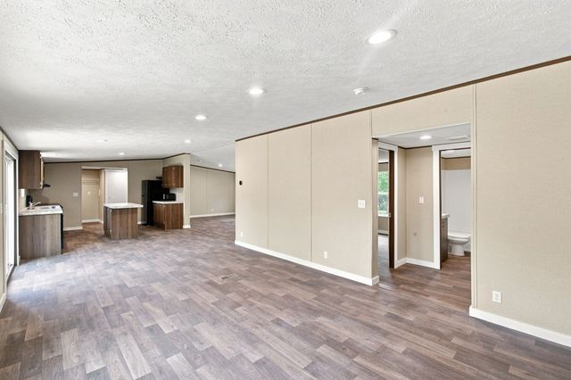 7285 Oak Springs Rd, Nunnelly, TN 37137