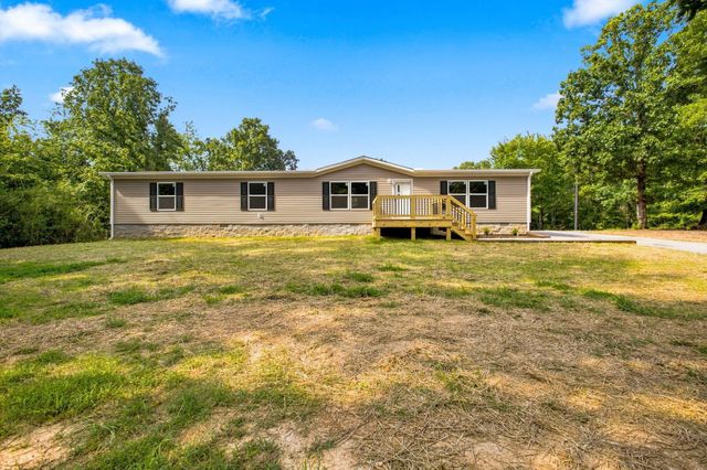 7285 Oak Springs Rd, Nunnelly, TN 37137