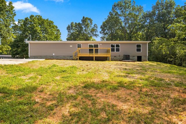 7285 Oak Springs Rd, Nunnelly, TN 37137