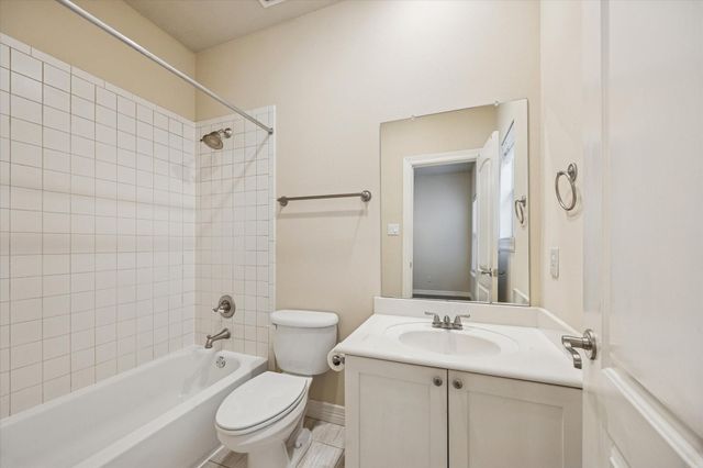 1511 Reinerman Street, Houston, TX 77007